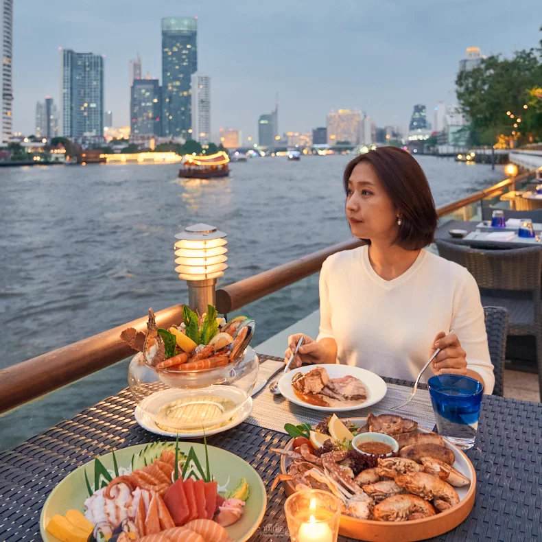 Blog Z61 3304 Bangkok River Barge At Chatrium Hotel Riverside Bangkok1